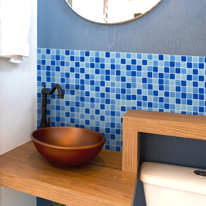 Pastilhas de vidro refletindo luz